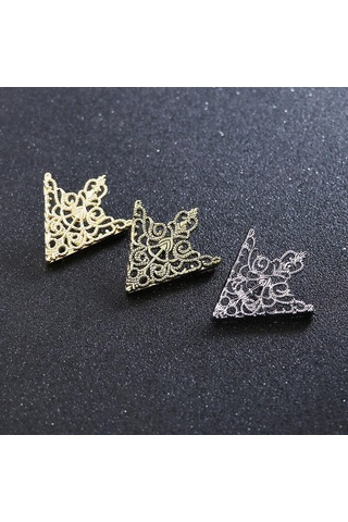 Altın Broş Vintage Üçgen Gömlek Yaka Pin Içi Boş Metal Iğne Broş Kadın Erkek Yaka Pin Elbise Dekor Altın