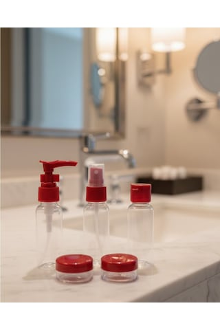 5 Li Seyahat Boy Kozmetik Şişe Seti 30 Ml Çantalı Organizer - Lisinya Şeffaf