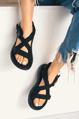 Günlük Unisex Tokalı Sandalet Yastıklı Hafif Tabanlı Çapraz Şerit Outdoor Esnek Ayakkabı 125ç Siyah