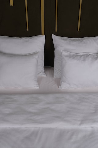 New York Serisi 1 Adet King Size Antialerjik Microfiber Yastık 60 80cm 1100gr Beyaz