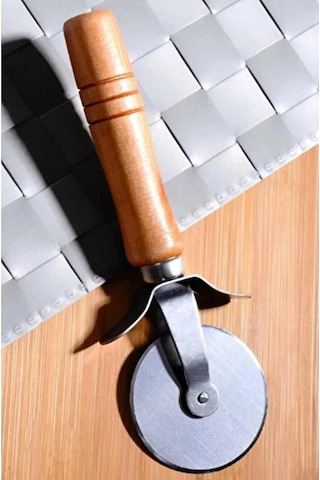 3b Trend Bambu Saplı Pizza Hamur Kesici 17 Cm Çelik Pizza Kesici