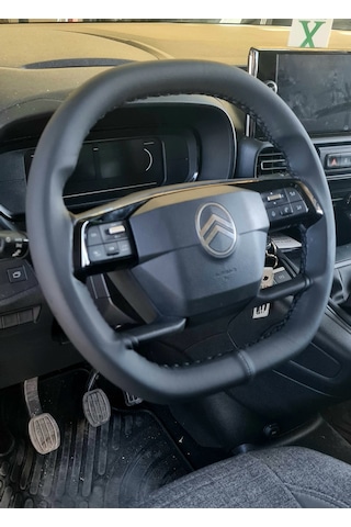 Dikmeli Direksiyon Kılıfı Citreön Uyumlu Berlingo 2024 38 11cm Siyah
