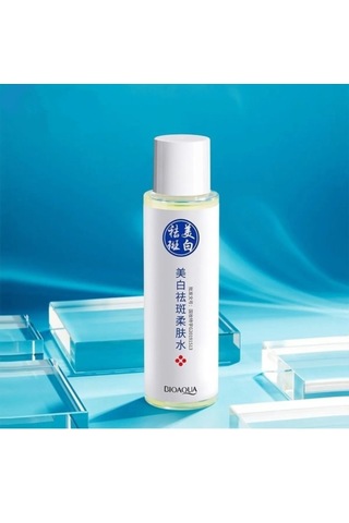 Bioaqua Niacinamide İçerikli Leke ve Çil Karşıtı Aydınlatıcı Tonik 120 ML