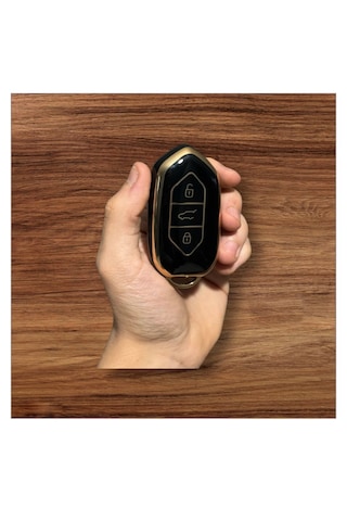 Togg T10x Uyumlu Anahtar Koruma Kılıfı Siyah / Altın Detaylı