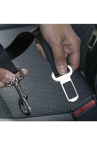 Evcil Hayvanlar İçin Güvenli Ve Rahat Araç Emniyet Kemeri Tasması Koltuk Kemeri Aksesuarlar Si̇yah