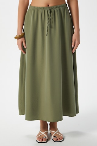 Kadın Trend Modal Serin Kumaş Haki Bel Lastikli Cepli Rahat Kalıp Uzun Etek