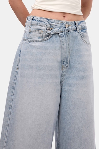 Itsbasic Kadın Kot Rengi 4s6-3 Mega Baggy Fit Kemer Detaylı Bol Kesim Denim Jean Mavi