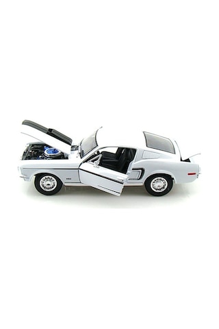 Maisto Ford Mustang Gt Cobra Jet 1968 1/18 Model Araba