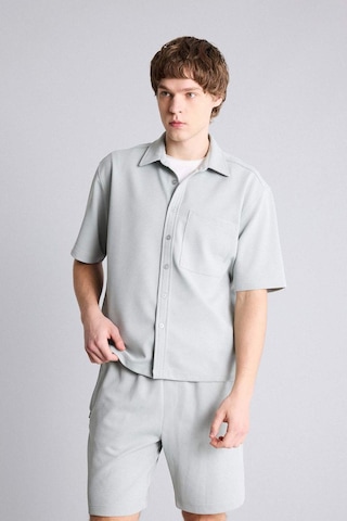 Defacto Esnek Dokulu Kumaş Boxy Fit Kısa Kollu Gömlek G4163ax26smgn1255 Yeşil-gn1255