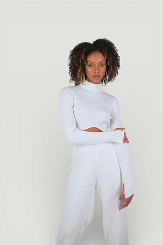 Holly Lolly Balıkçı Yaka Crop Model Parmak Geçirmeli Feels Kazak Ekru