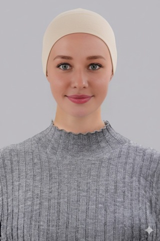 Tesettür Boru Bone Önü Dikişsiz Hazır Pratik Geçmeli Düz Bonesi Pamuk Likralı Penye Bej