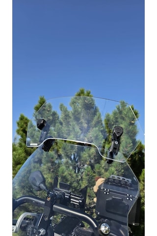 Revolt Uyumlu Deflektör Rüzgar Saptırıcı Siperlik Şeffaf Motor Camı Cam Uzatma Model 1