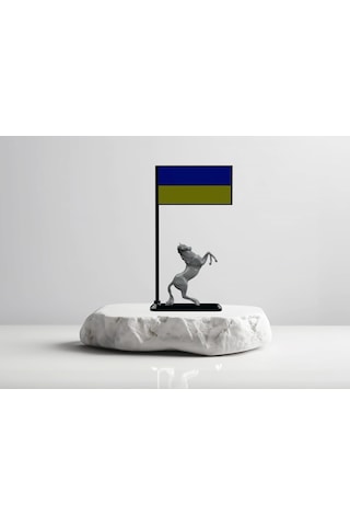 Ukrayna Bayrağı Masa Dekoru Şaha Kalkmış At Figürlü 3d Baskı