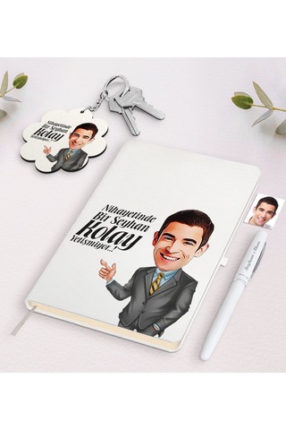 Kişiye Özel Erkek Kolay Yetişmiyor Karikatürlü Beyaz Defter Kalem N11.816