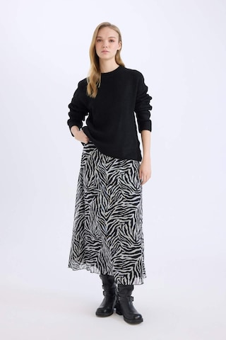 DeFacto Flare Fit Zebra Desenli Yüksek Bel Tül Maxi Etek E3974AX25SPBK81 Siyah