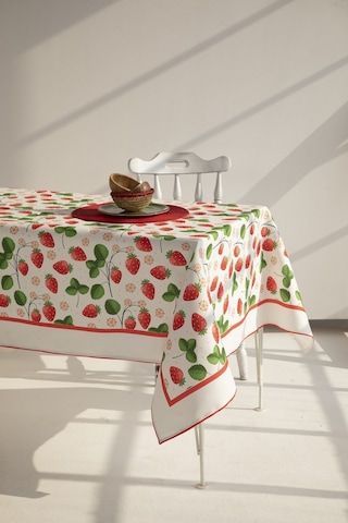 Ays Home Çilek Desen Yemek Masası Örtüsü