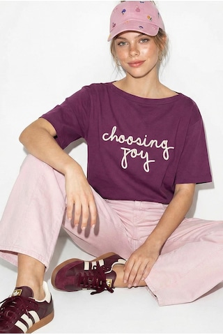 Shade Kadın Nakışlı Yazı İşlemeli Kayık Yaka T-shirt 60382604 - Mor