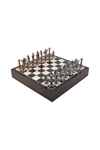 Gifthome Büyük Boy Metal İngiliz Satranç Takımı Antik Ve Ceviz Desenli Sandıklı Mdf Tahtası 36x36x6 Cm.