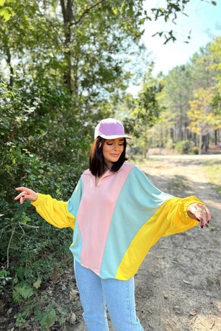 Kadın Pembe Polo Yaka, Yarasa Kol, Lastikli Manşet, Asimetrik Color Block, Salaş Sweatshirt Bluz Pembe
