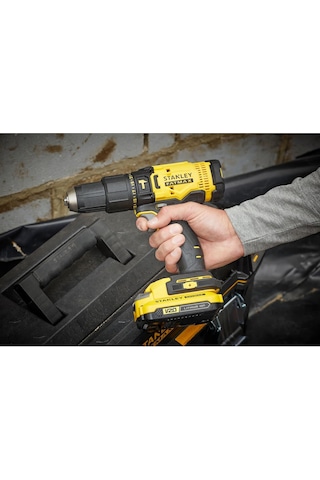 Stanley  SCD718D2K 18V 2.0AH Çift Akülü Darbeli Matkap Vidalama Seti