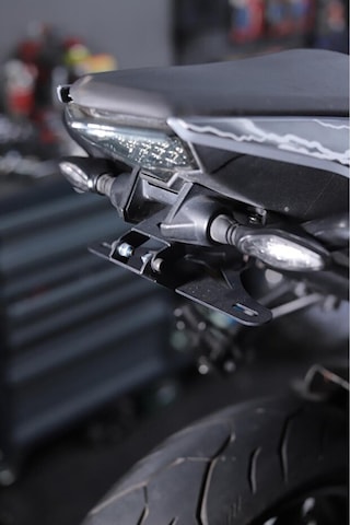 Cf Moto 250 Nk Katlanır Plakalık Spor Siyah