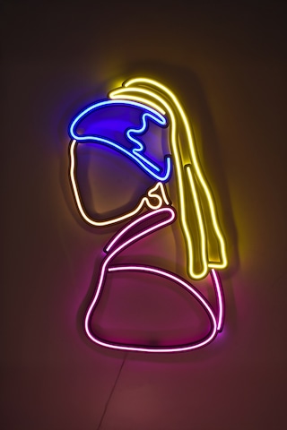 İnci Küpeli Kız Neon Dekor