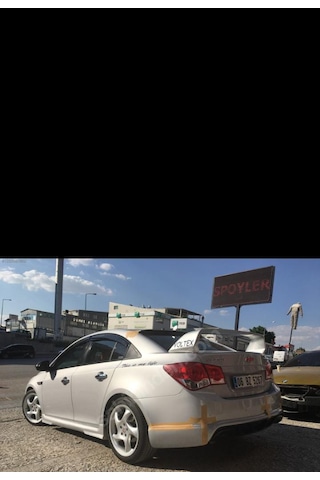 Chevrolet Cruze Bagaj Üstü Spoyler Fiber Boyasız
