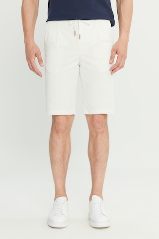 Erkek Beyaz Pamuklu Slim Fit Dar Kesim Beli Bağlamalı Yan Cepli Esnek Şort Beyaz