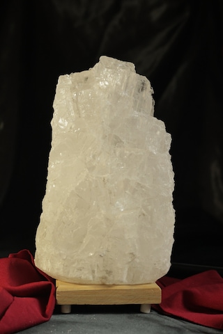 4-5 Kg Çankırı Kristal Tuz Lambası Ahşap Kaideli Doğal Dekoratif Ortam Lambası