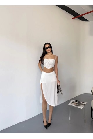 Defymoda Çepli Şortlu Yırtmaçlı Etek - Beyaz Beyaz