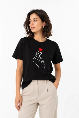 İkales Kore Parmak Kalp Aşk Temalı Minimal Baskılı Tişört Yazlık Kısa Kol T-shirt - Siyah