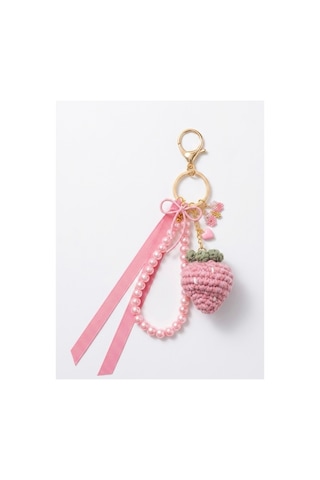 Pembe Çilek Çanta Aksesuarı Ve İncili Anahtarlık Amigurumi Altın