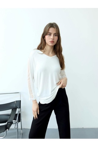 Mirve Butik Kolları Tül, Sırtı Parlak Taşlı Bluz Beyaz