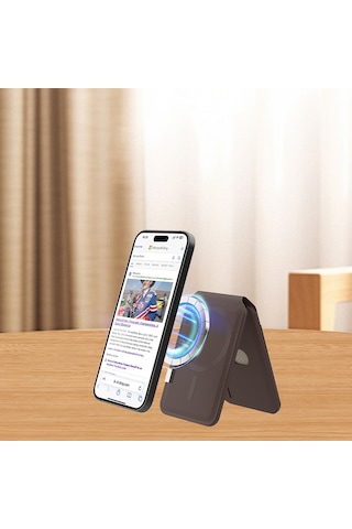 Micflip P17 İos Cihazlara Özel Magnetik Standlı Kartlık Kahverengi