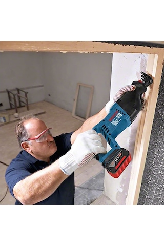 Bosch Professional GSA 18V-LI 4.0Ah Tek Akülü Panter Testere - 0615990L6H