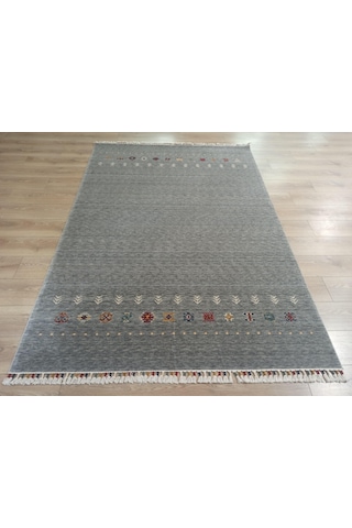 Çam Halı Funky 804 Gri Yün Ve Bambu İle Özel Tezgahlarda Üretilen Otantik Desenli El Emeği Modern Uşak Halısı Gri
