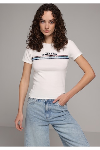 Colin's Colins Slim Fit Yuvarlak Yaka Baskılı Kadın Ekru Kısa Kol Tişört Cl1077786 Q1.v2 Ecr