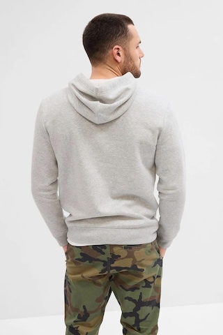 Gap V-heritage Logo Erkek Sweatshirt Gri