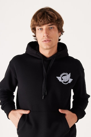 Wrangler Loose Fit Rahat Kesim Siyah Erkek Kapüşonlu Sweatshirt W232246001 Siyah