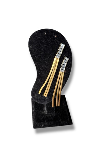 Sallantılı Taşlı Şık Hafif Çelik Küpe