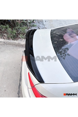 Bmw G20 Bagaj Stil Spoileri Parlak Siyah