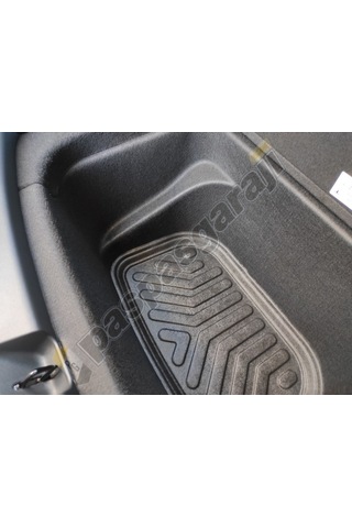 Kaiser Tesla Model Y Juniper Arka Küçük Bagaj Havuzu, 2025-