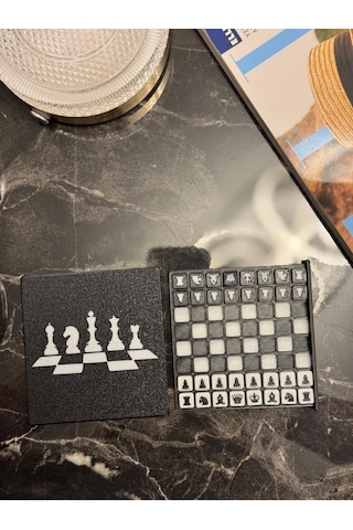 Cep Santrancı - Kompakt Ve Taşınabilir 8cm X 8cm Boyutunda 3d Baskılı Satranç Seti