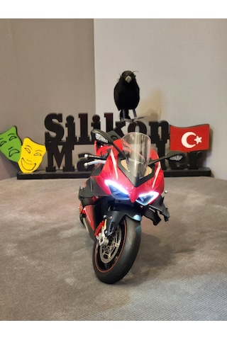 Ducati Superleggera V4 Motorsiklet