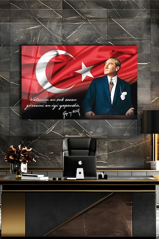 Atatürk Portre Ve Türk Bayrağı Vatanını En Çok Seven Görevini En İyi Yapandır Cam Tablo, Hediyelik