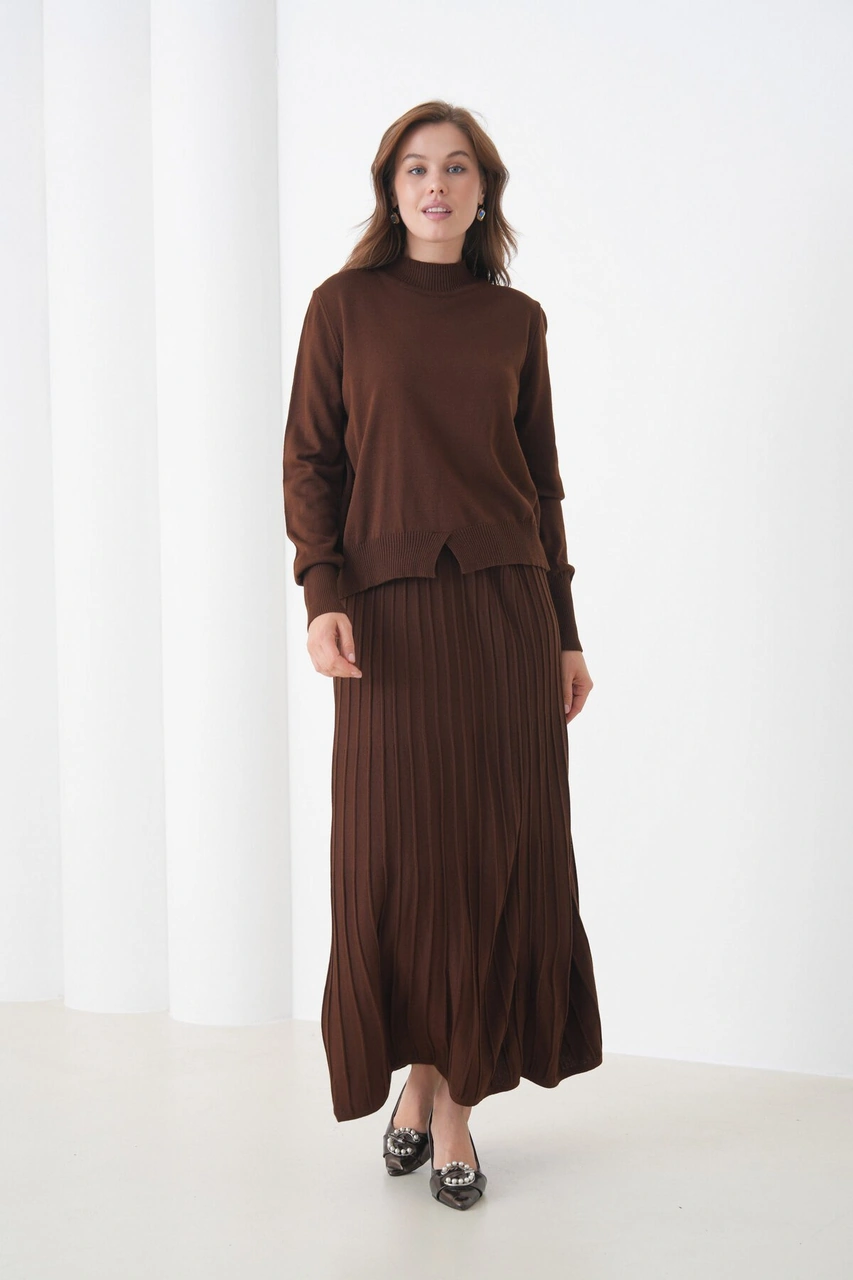 Kadın Pileli Etek Kazağı V Tasarım Tesettüre Uygun Örgü Triko Etek Kazak Takım Kahverengi