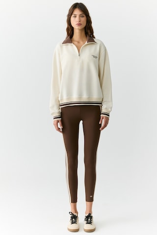 Urban Beat Natan Kadın Dik Yakalı Fermuarlı Baskı Detaylı Relaxed Ekru Sweatshirt Ekru