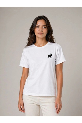 Wear Vexel Kadın Minimal Geyik Logolu Tişört Bisiklet Yaka Kısa Kol Yazlık T-shirt - Beyaz Beyaz