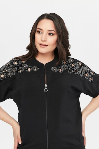 Omuz Ve Paça Lazer Kesimli Takım Siyah