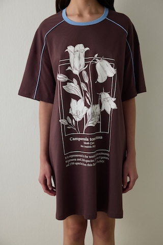 Penti Kahverengi Çiçekli Bisiklet Yaka Kısa Kollu Pamuklu Çan Gecelik - Inspired by Flora
